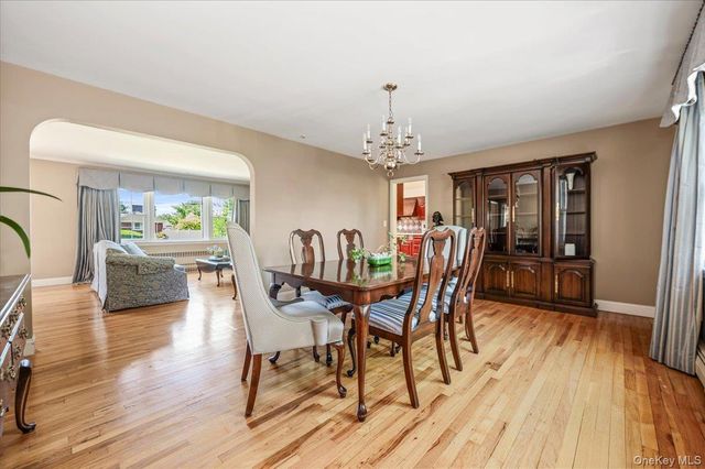 1401 Herzel Boulevard, West Babylon, NY 11704