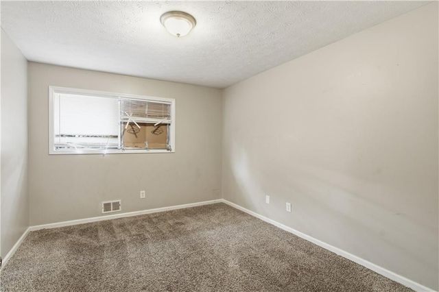 6952 W Fayetteville Road, Riverdale, GA 30296