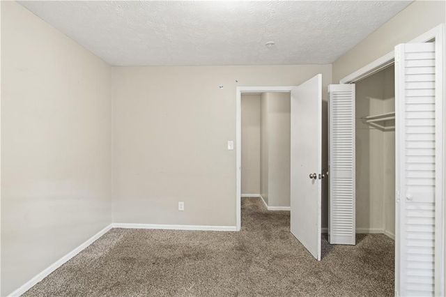 6952 W Fayetteville Road, Riverdale, GA 30296