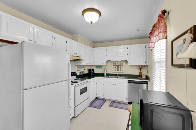 182 Buckstone Lane, Spartanburg, SC 29307