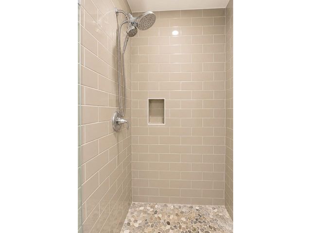 18 Freeman Woods Unit 1, Essex, VT 05452