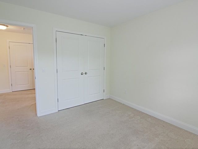 18 Freeman Woods Unit 1, Essex, VT 05452