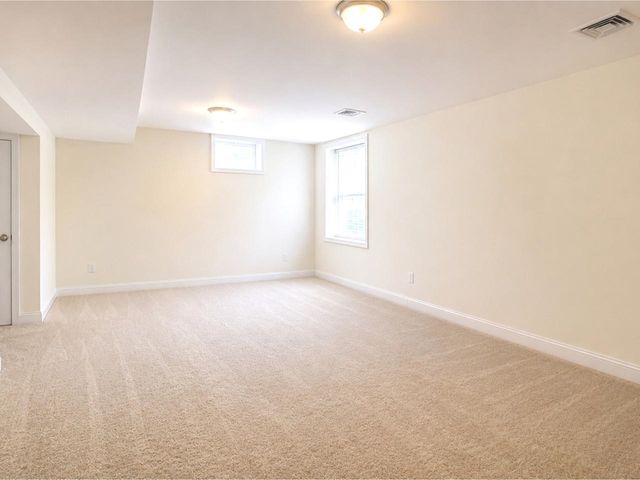 18 Freeman Woods Unit 1, Essex, VT 05452