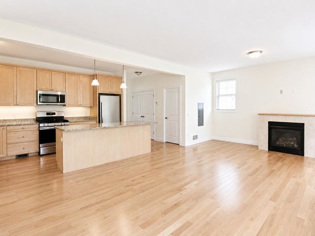18 Freeman Woods Unit 1, Essex, VT 05452