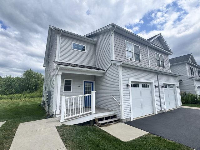 18 Freeman Woods Unit 1, Essex, VT 05452