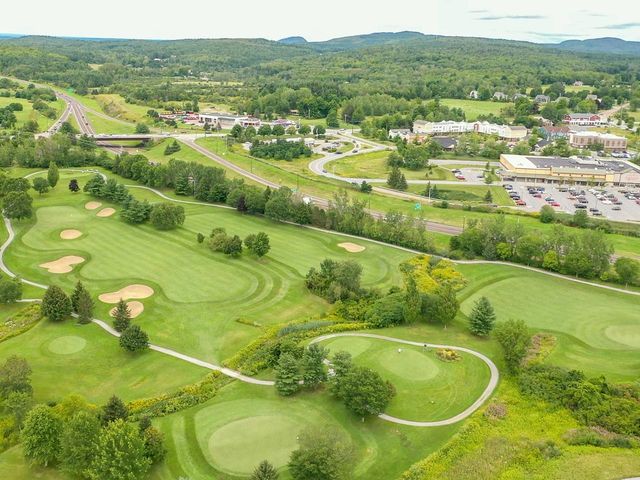 18 Freeman Woods Unit 1, Essex, VT 05452