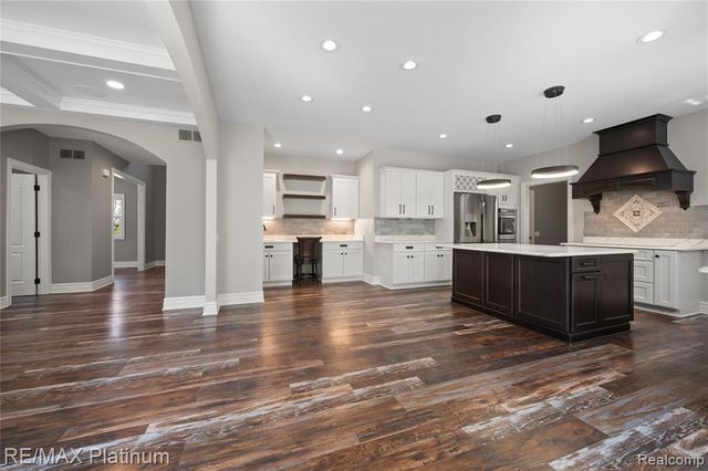 3705 High Hillcrest Drive, Howell, MI 48843
