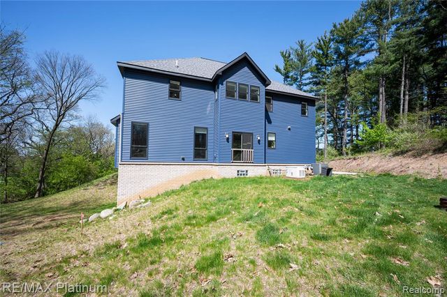 3705 High Hillcrest Drive, Howell, MI 48843