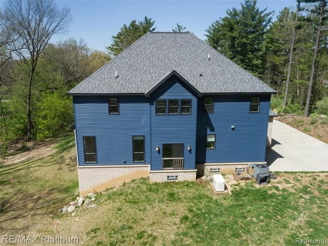 3705 High Hillcrest Drive, Howell, MI 48843