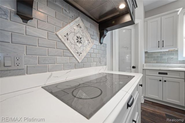 3705 High Hillcrest Drive, Howell, MI 48843