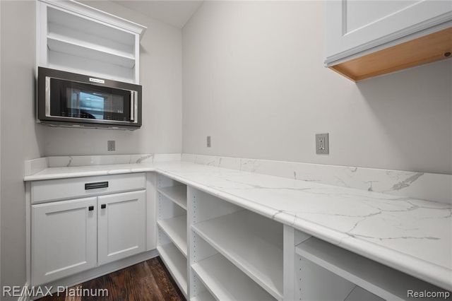 3705 High Hillcrest Drive, Howell, MI 48843