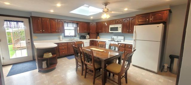 4916 ROSLINDALE Avenue, Erie, PA 16509