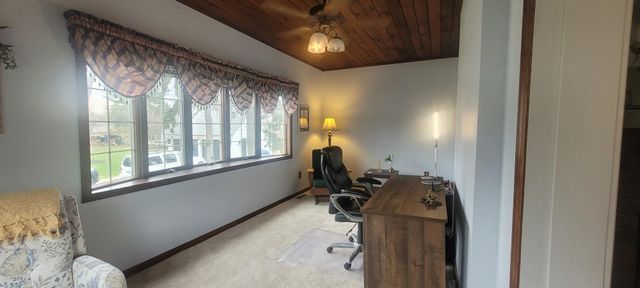 4916 ROSLINDALE Avenue, Erie, PA 16509