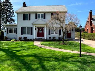 4916 ROSLINDALE Avenue, Erie, PA 16509