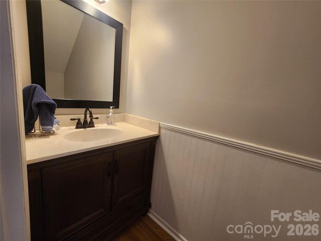 10961 Carmel Crossing Road, Charlotte, NC 28226