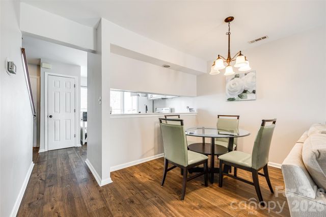 10961 Carmel Crossing Road, Charlotte, NC 28226