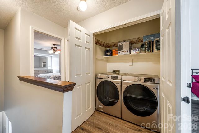 10961 Carmel Crossing Road, Charlotte, NC 28226