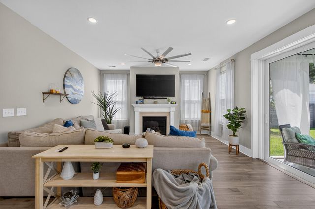 262 Great Lawn Drive, Summerville, SC 29486