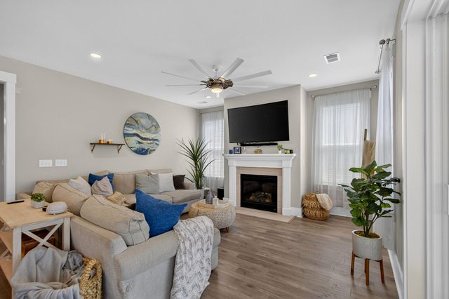 262 Great Lawn Drive, Summerville, SC 29486
