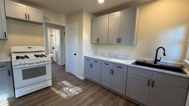 530 Ryan Road, Dallas, TX 75224