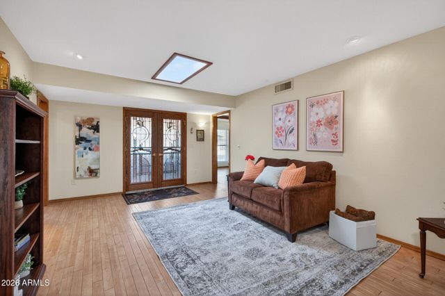 10723 W SARATOGA Circle, Sun City, AZ 85351