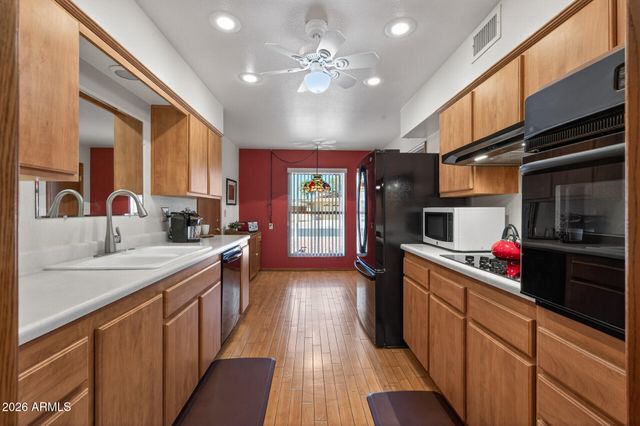 10723 W SARATOGA Circle, Sun City, AZ 85351