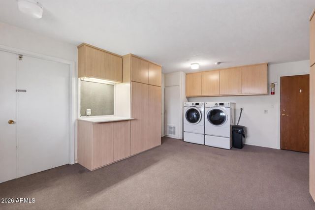 10723 W SARATOGA Circle, Sun City, AZ 85351