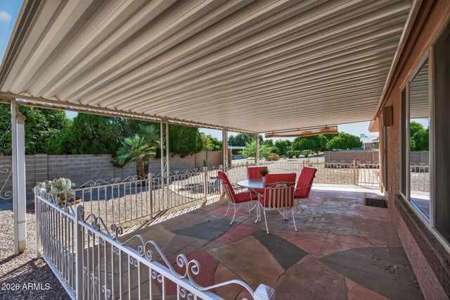 10723 W SARATOGA Circle, Sun City, AZ 85351