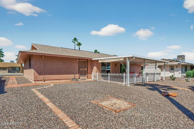 10723 W SARATOGA Circle, Sun City, AZ 85351