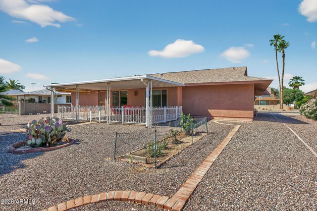 10723 W SARATOGA Circle, Sun City, AZ 85351