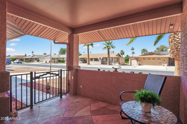 10723 W SARATOGA Circle, Sun City, AZ 85351