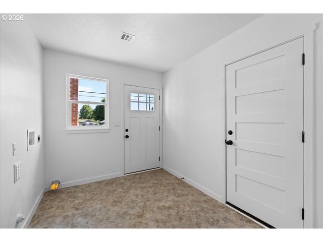 1202 Ne A St, Grants Pass, OR 97526