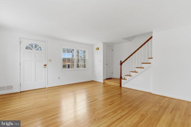 4813 20TH PL N, Arlington, VA 22207