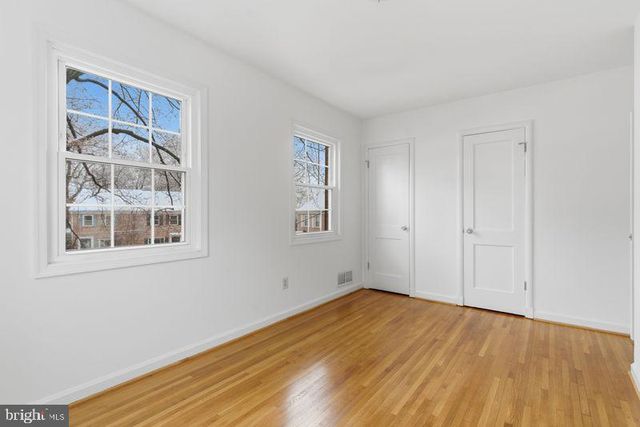 4813 20TH PL N, Arlington, VA 22207