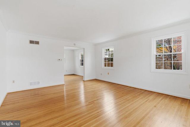 4813 20TH PL N, Arlington, VA 22207