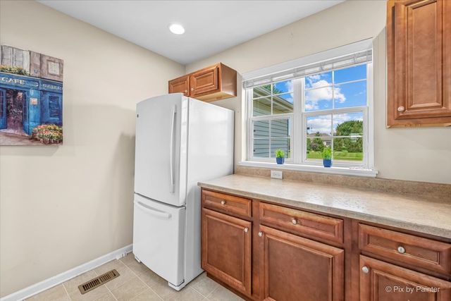 1108 Monroe Avenue, Mchenry, IL 60050