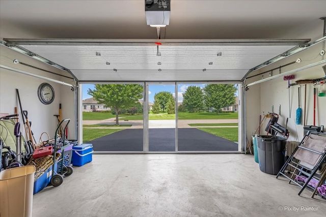 1108 Monroe Avenue, Mchenry, IL 60050