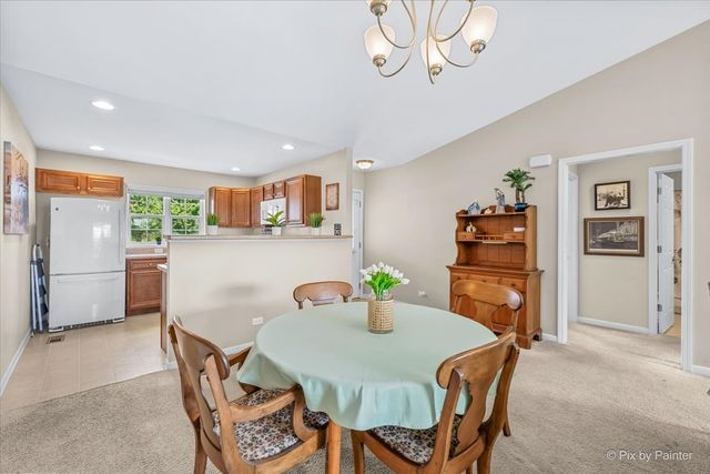 1108 Monroe Avenue, Mchenry, IL 60050