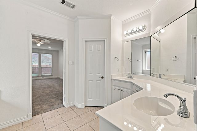 6427 Miranda Drive, Fort Worth, TX 76131