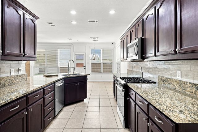 6427 Miranda Drive, Fort Worth, TX 76131