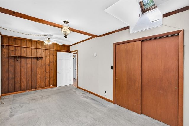 121 Poplar St, Greenfield, MA 01301