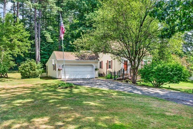 121 Poplar St, Greenfield, MA 01301