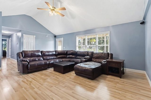 1713 Kentucky 1247, Stanford, KY 40484