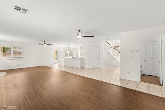 8913 Arabian Filly Avenue, Las Vegas, NV 89143