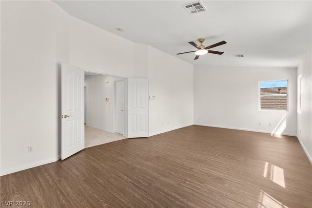 8913 Arabian Filly Avenue, Las Vegas, NV 89143