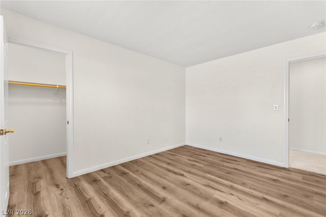 8913 Arabian Filly Avenue, Las Vegas, NV 89143