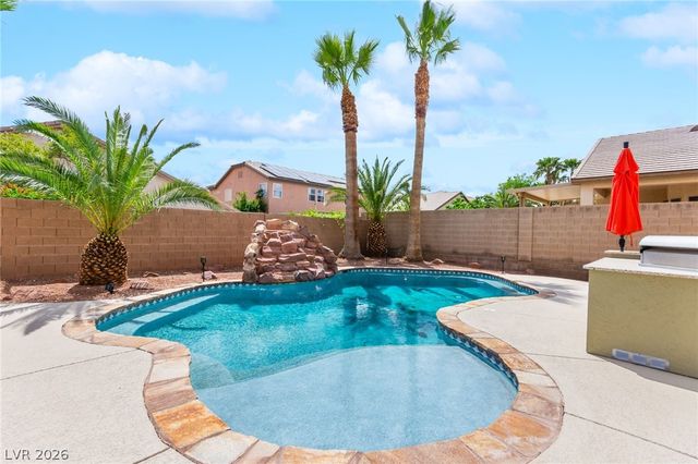 8913 Arabian Filly Avenue, Las Vegas, NV 89143