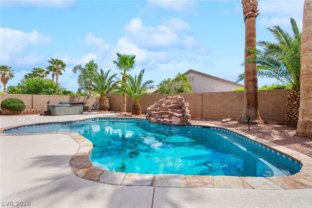 8913 Arabian Filly Avenue, Las Vegas, NV 89143