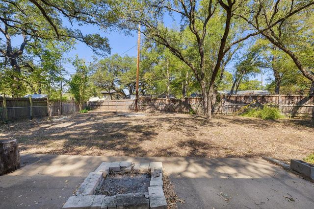 5008 Glencoe CIR, Austin, TX 78745