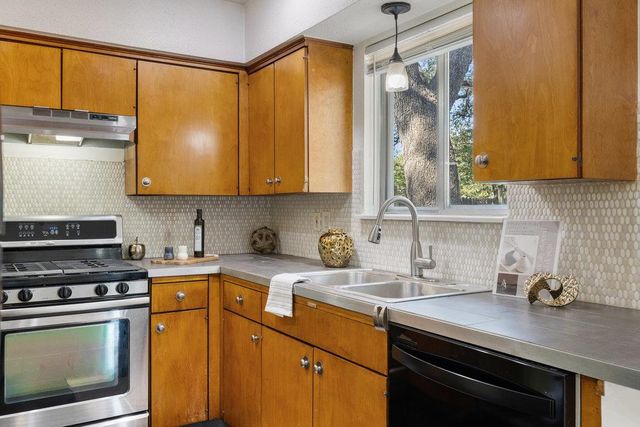 5008 Glencoe CIR, Austin, TX 78745